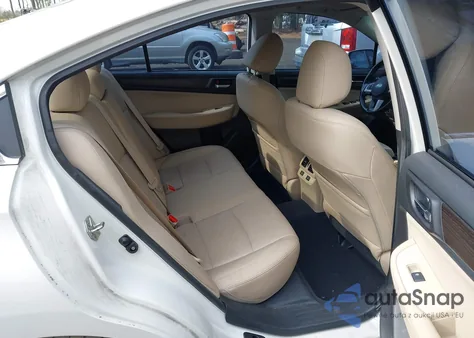 2015 Subaru Legacy 3.6R Limited z USA, uszkodzony, nr VIN 4S3BNEL61F3039646